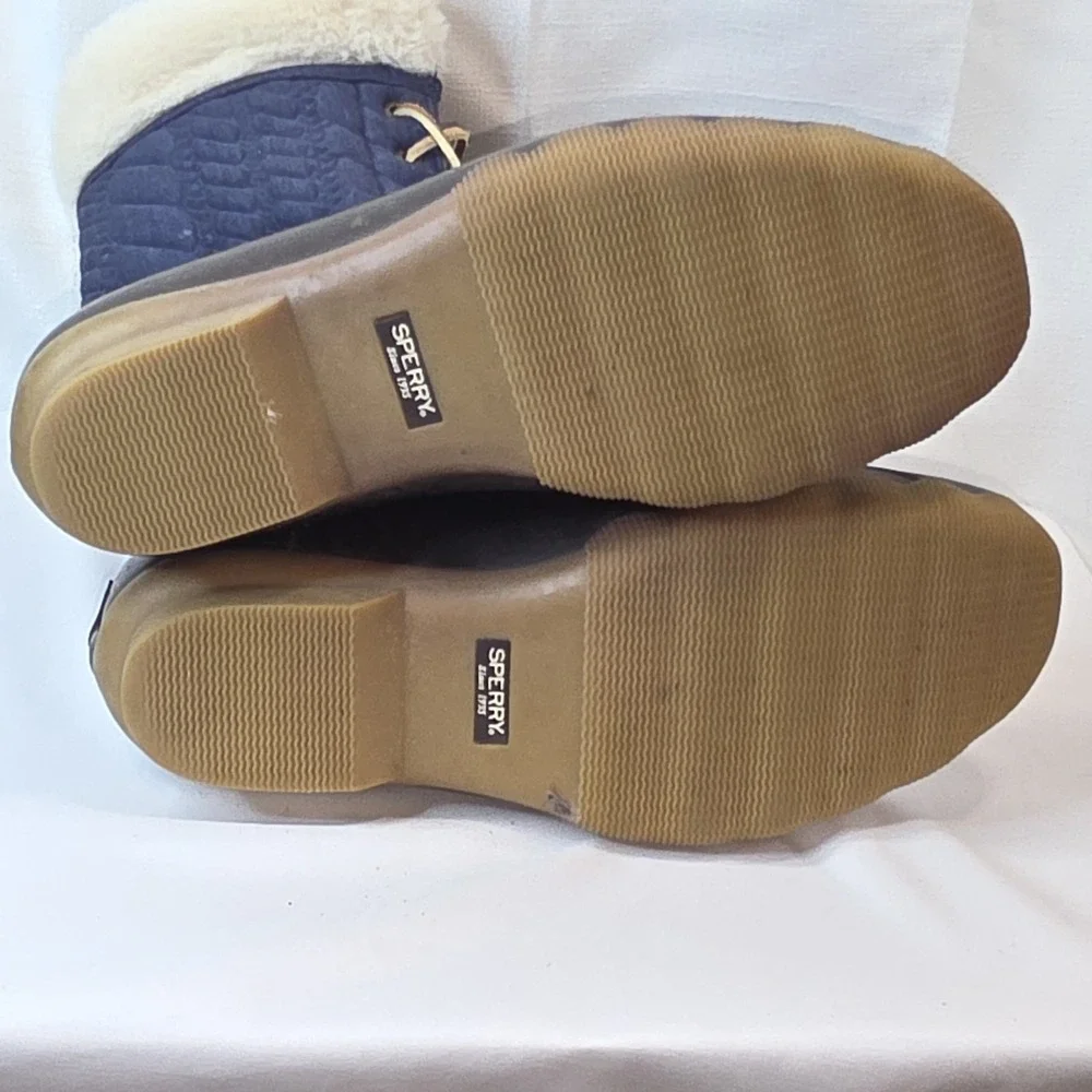 Sperry Top-Sider Saltwater Blue Quilted Duck Boots Navy Girls 6Y EU 38